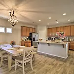 Spacious And Wfh-Friendly Abq Home With Grill!