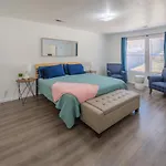Pheasant Run - 4 Bedroom House Fully Updated!!