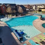 Resort-Like 4Bed/4Bath Home - Pool, Hot Tub, Bbq, Sauna, Offices