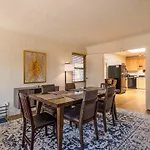 Nob Hill Home With Private Yard!