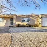 Cozy Home With Grill And Games In Albuquerque!