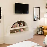 Stay At The Historic Casa Arno!