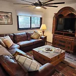 Tranquil Trails -Quiet Area - Pet Friendly - By I-40
