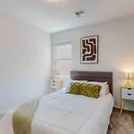 Modern Home 3Br Next To Airport, Netflix, Casino