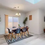 Modern Home 3Br Next To Airport, Netflix, Casino