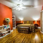 Downtown Historic Bed & Breakfast