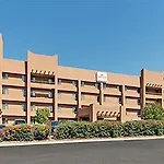 Hawthorn Inn And Suites Albuquerque