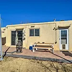 Vibrant Abq Adobe Den Mtn Views, Walk To Park!