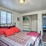 Vibrant Abq Adobe Den Mtn Views, Walk To Park!