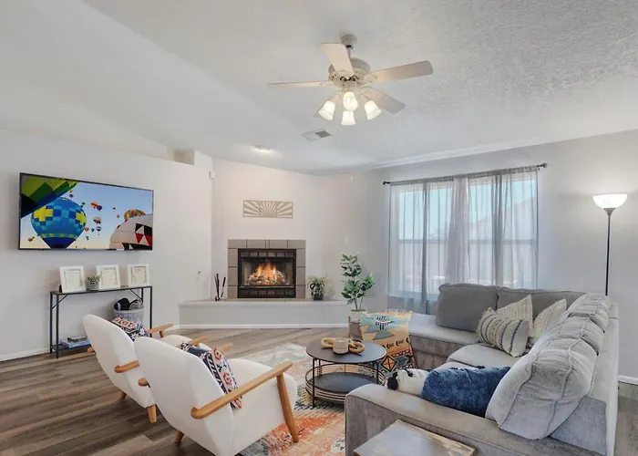 Cheerful Vibrant 3Br - 3Tv - New