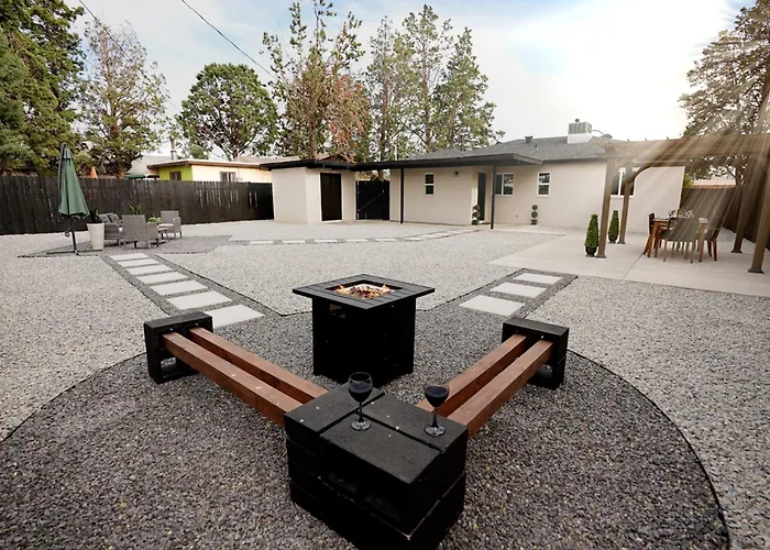 Prime Uptown Location! Huge Backyard! The White House