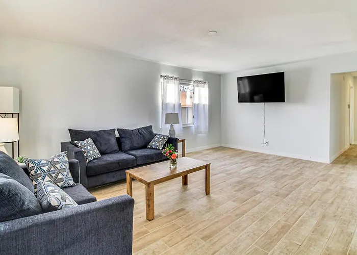 Cozy Home With Grill And Games In Albuquerque!