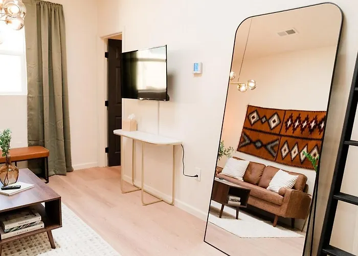 Come Relax At The Arno Lofts! Unit B