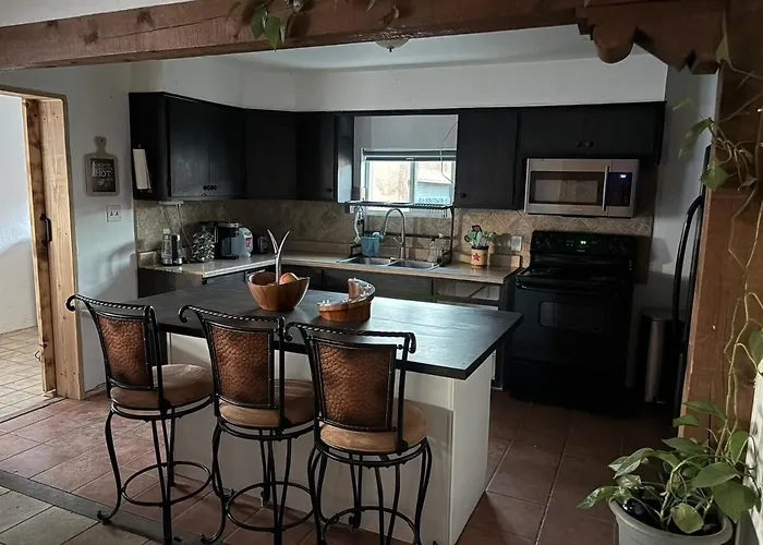Cozy North Valley Charm