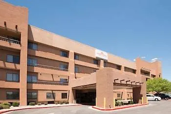 Hawthorn Inn And Suites Albuquerque