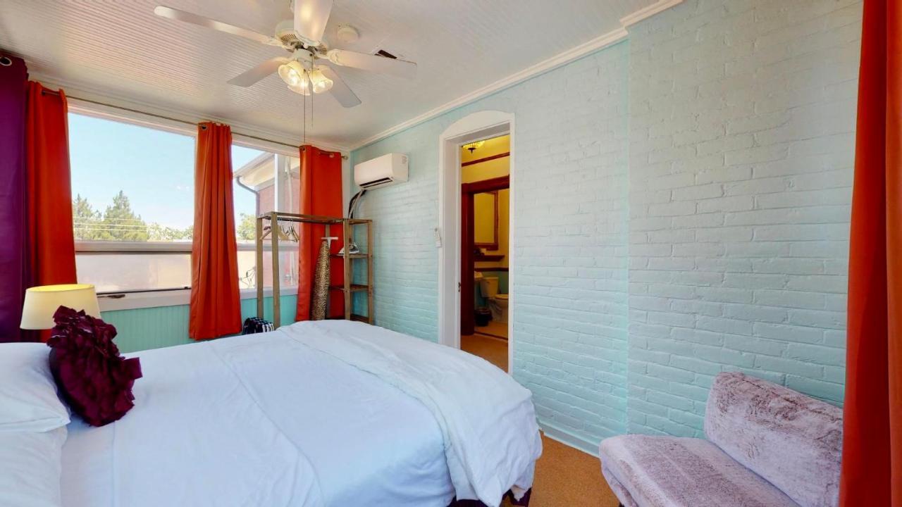 El Cuervo Abq Guest 3*