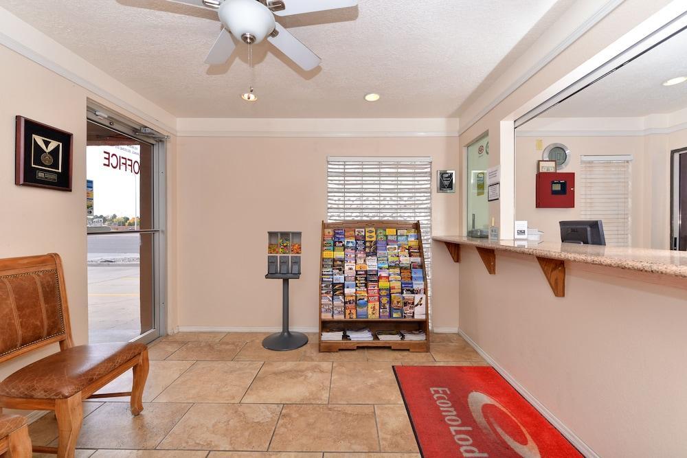 Econo Midtown Motel