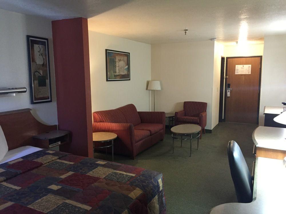 Hotel Surestay By Western Midtown 4*
