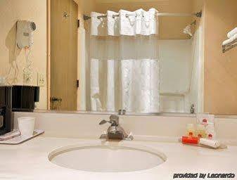 Hotel Quality & North Near Balloon Fiesta Park Albuquerque