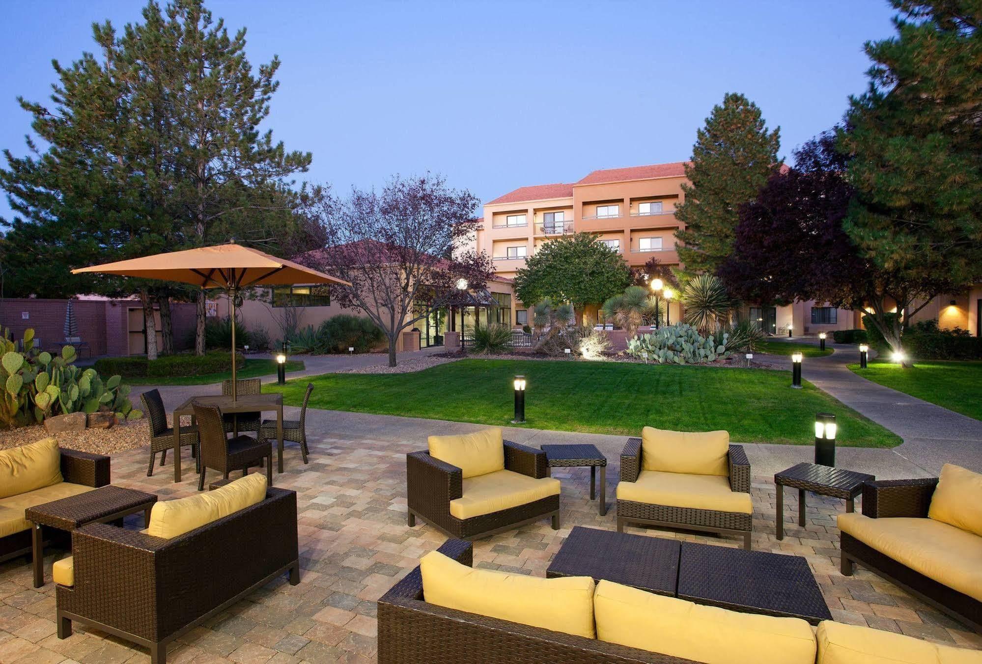 Courtyard By Marriott Airport Hotel Albuquerque