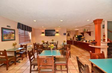 Quality & North Near Balloon Fiesta Park Hotel 2*