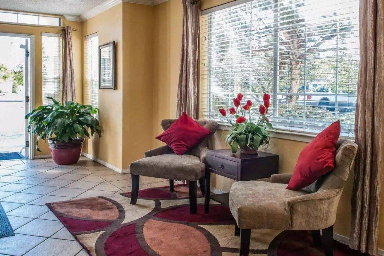 Hotel Suburban Midtown -