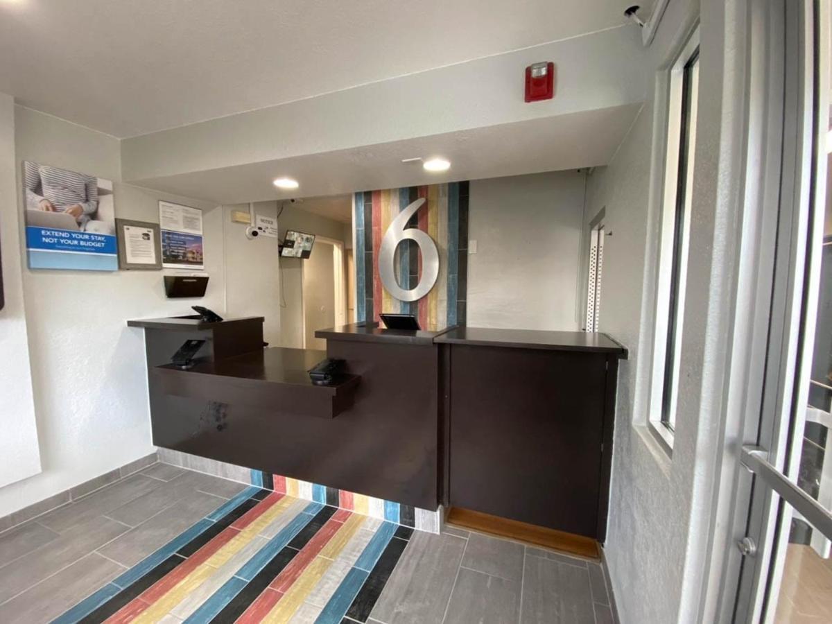 6 Nm Midtown Hotel 2*
