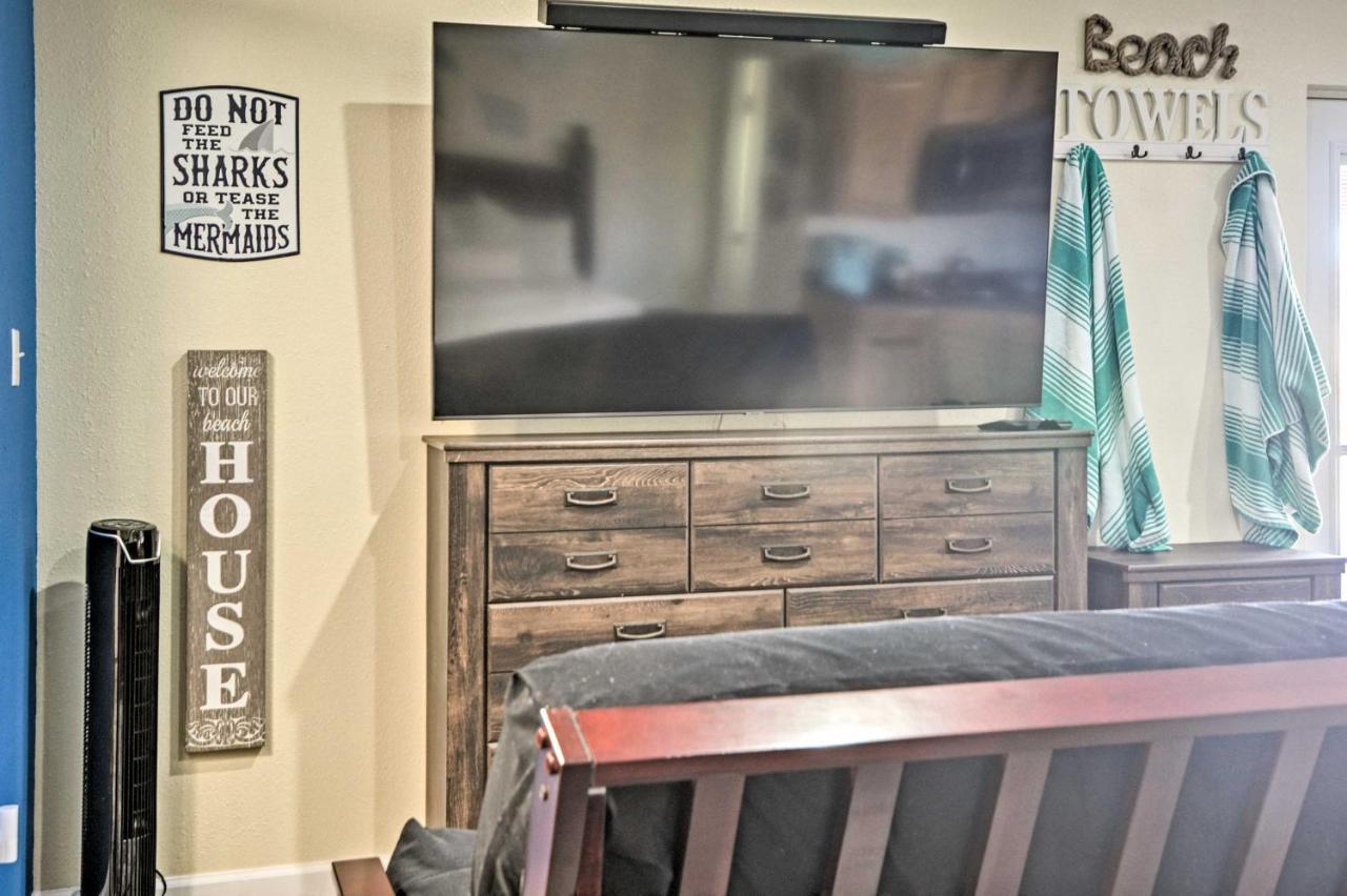 With Shared Pool And Fire Pit! Apartment Albuquerque