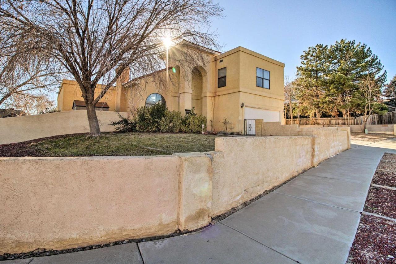 With Spacious Yard And Fire Pit! *