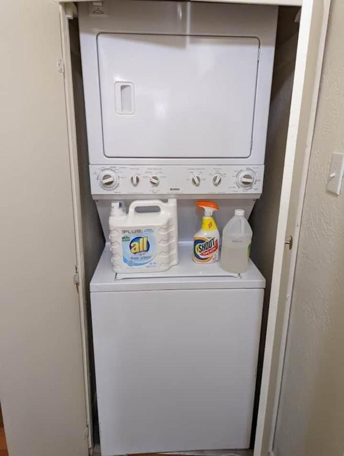Warm And Welcoming 2br Close To Unm North Campus Apartment Albuquerque