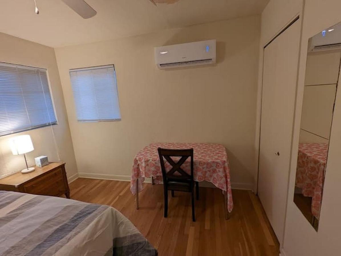 Warm And Welcoming 2br Close To Unm North Campus