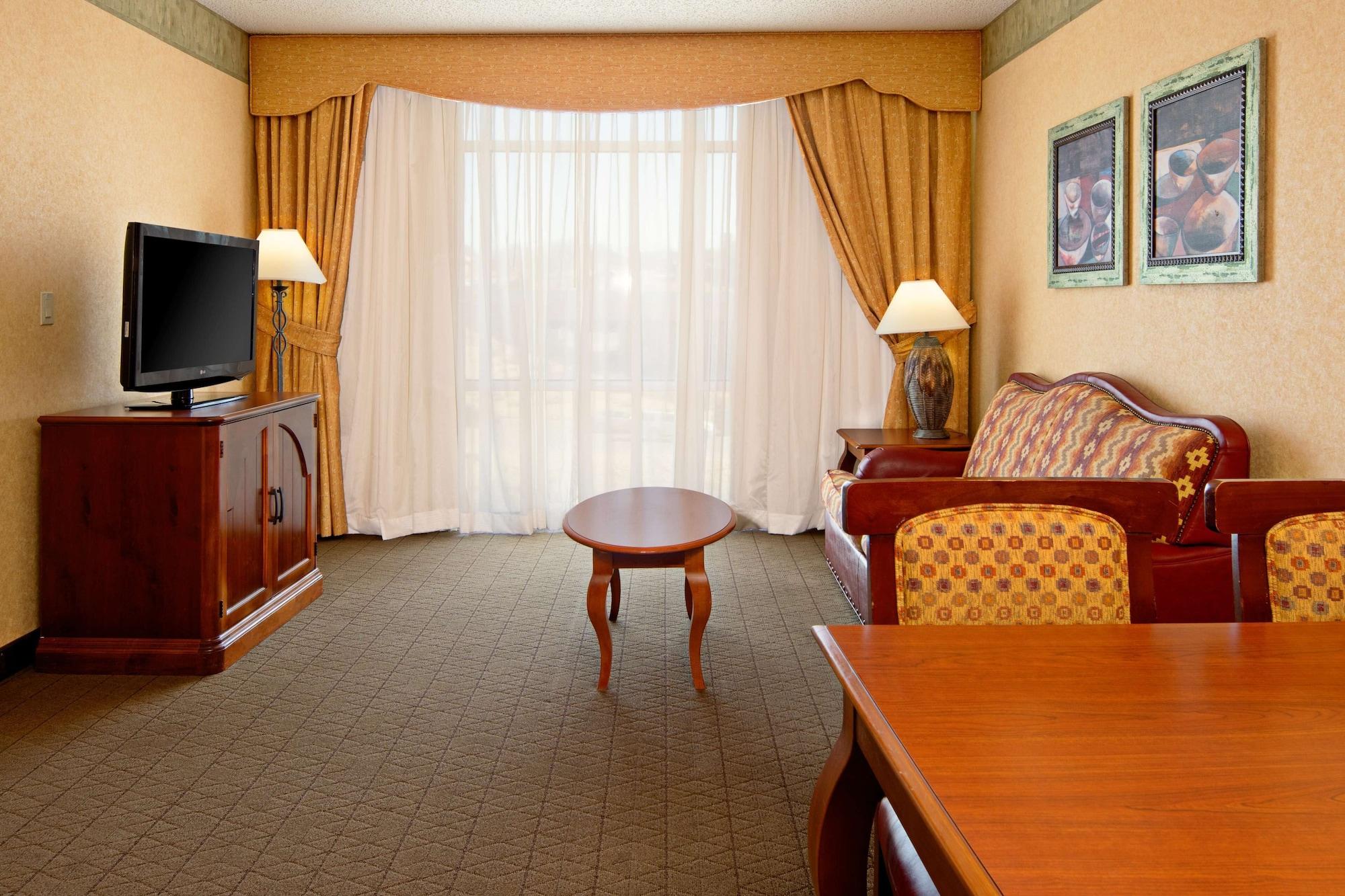 Hotel Embassy By Hilton 3*