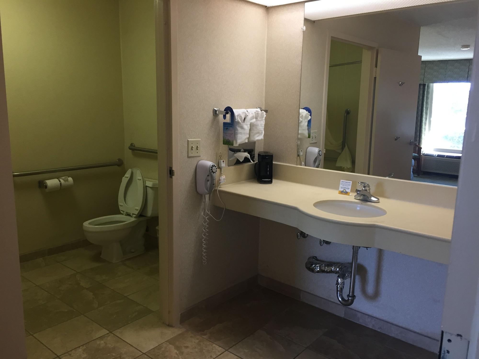 Days & By Wyndham North 3*