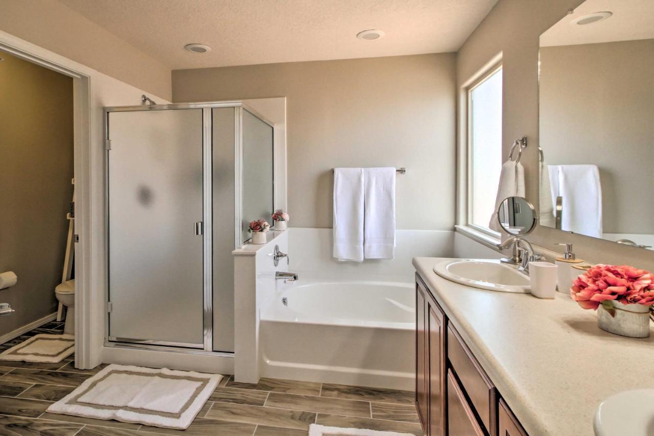 Spacious And Wfh-friendly Abq With Grill!