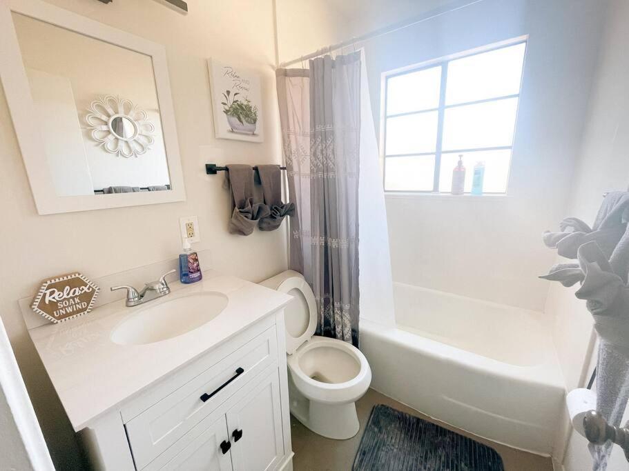 Pet Friendly! Private Casita In Nob Hill Villa Albuquerque