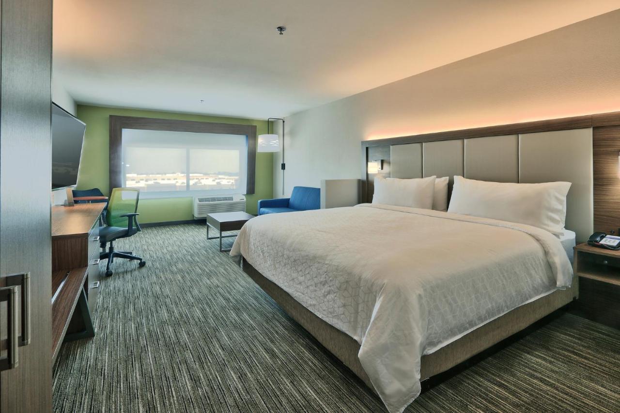 Express & - East By Ihg 3* Albuquerque