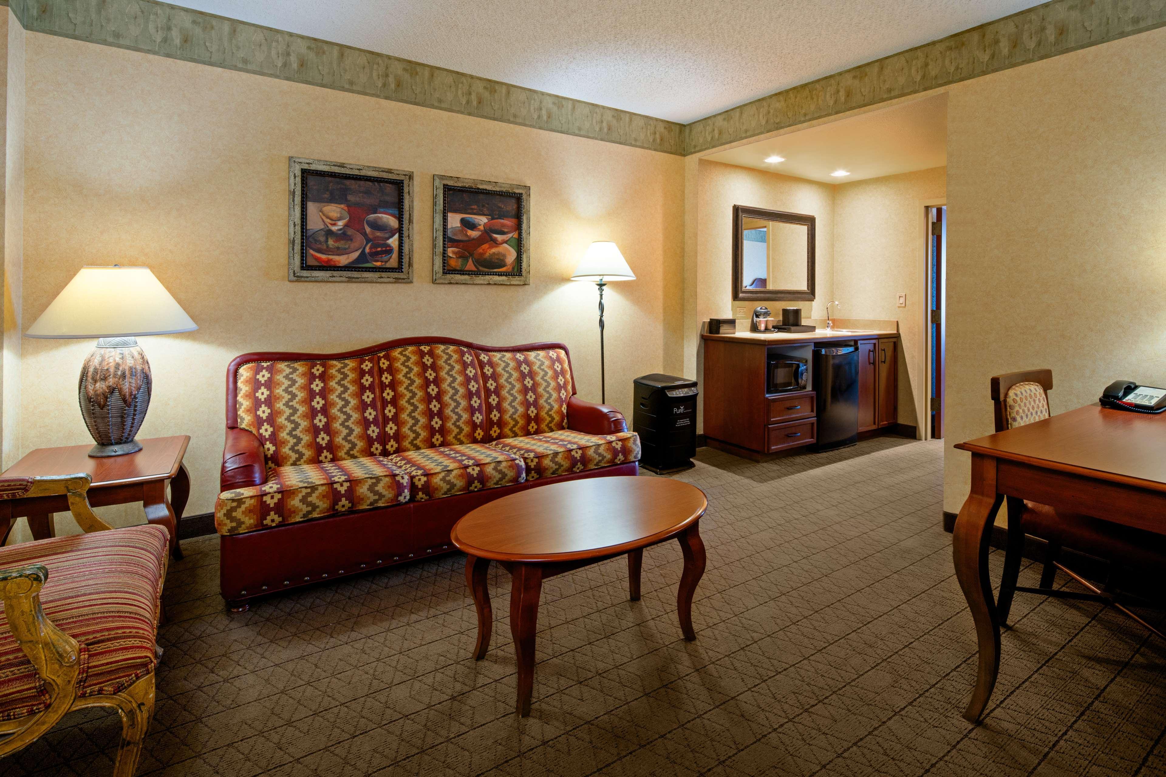Hotel Embassy By Hilton