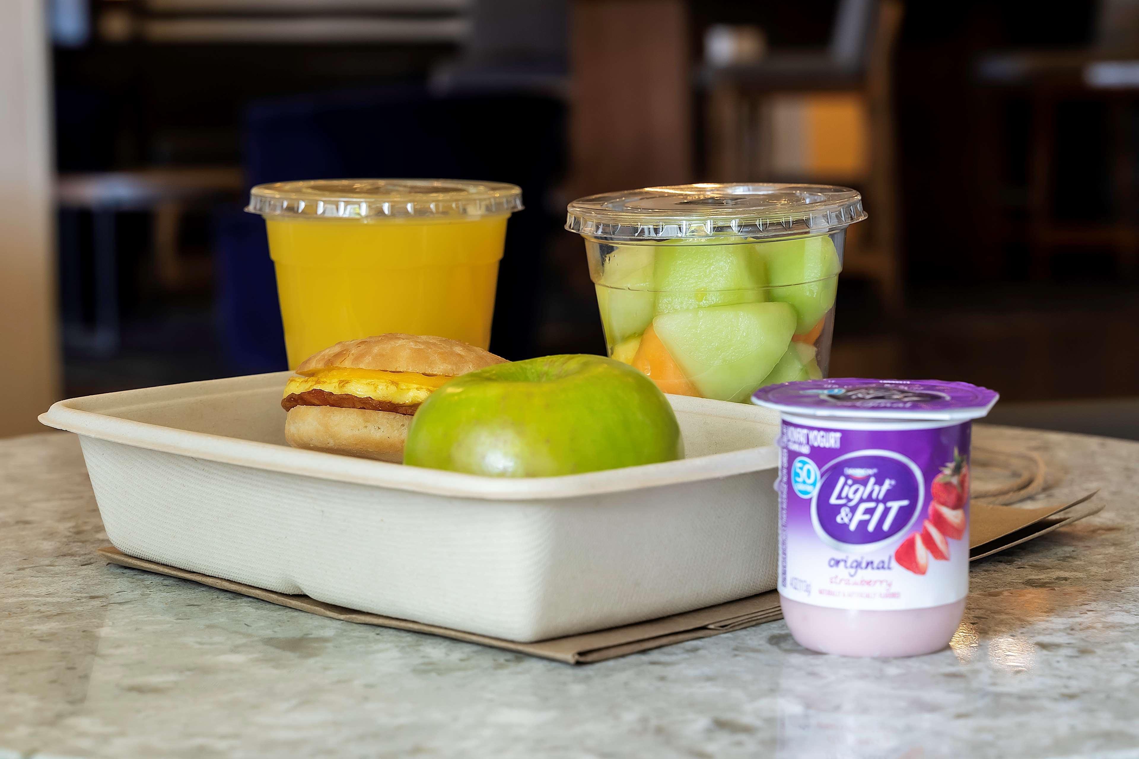 Hyatt Place Airport 3*