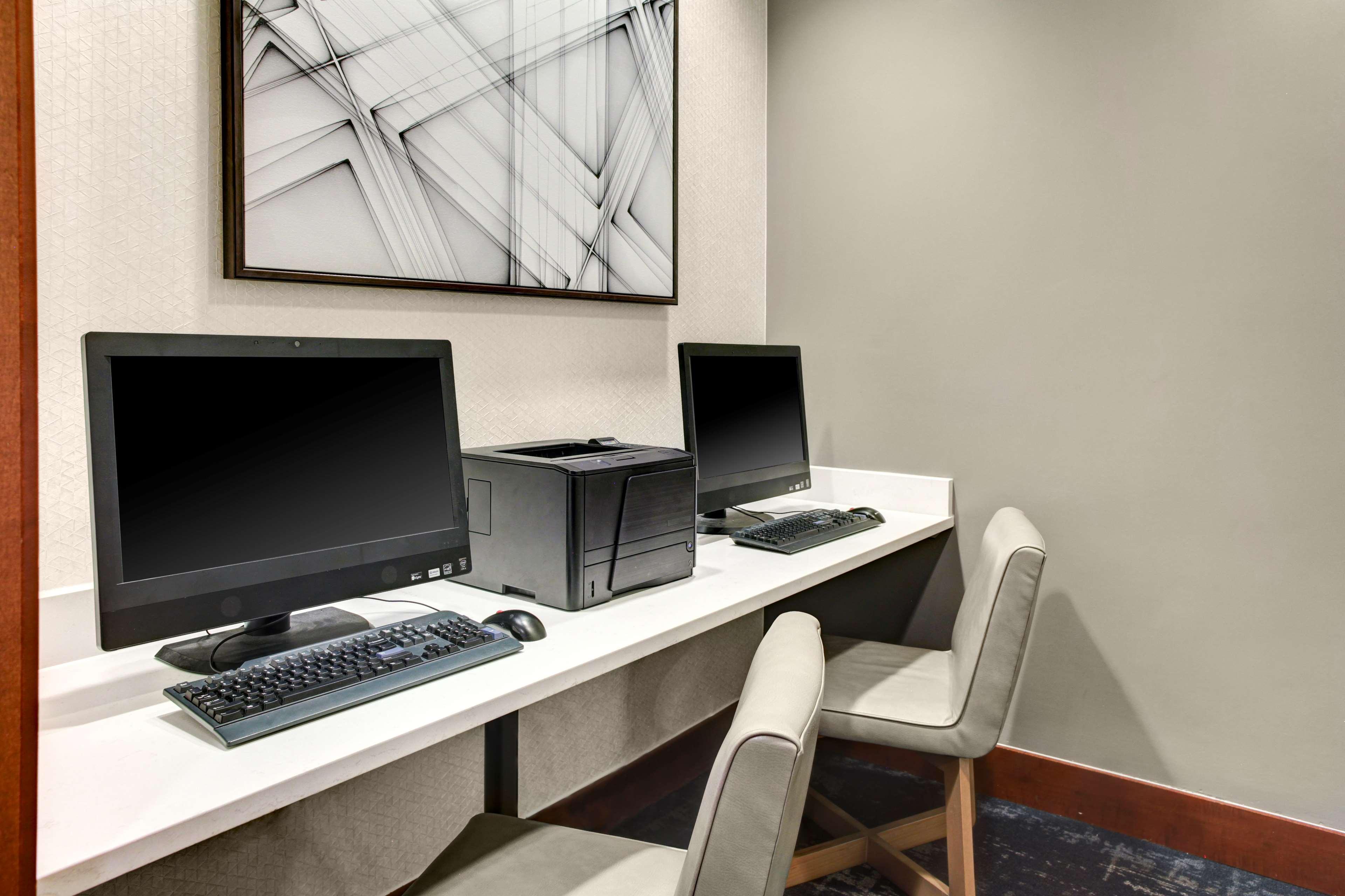 Hyatt Place Airport Hotel