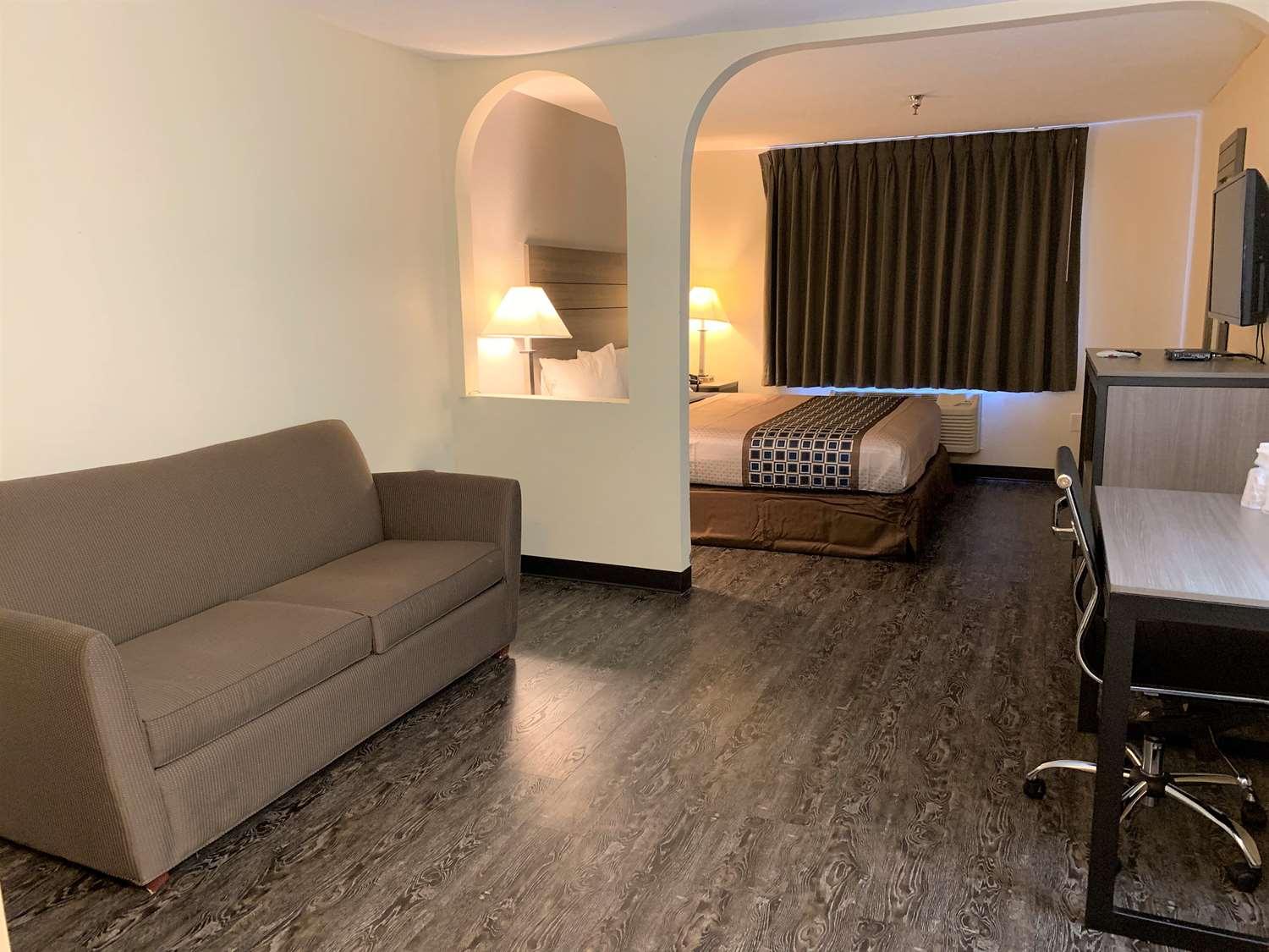 Surestay By Western Midtown Hotel