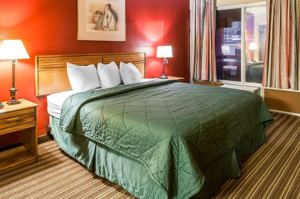 Hotel Suburban East
