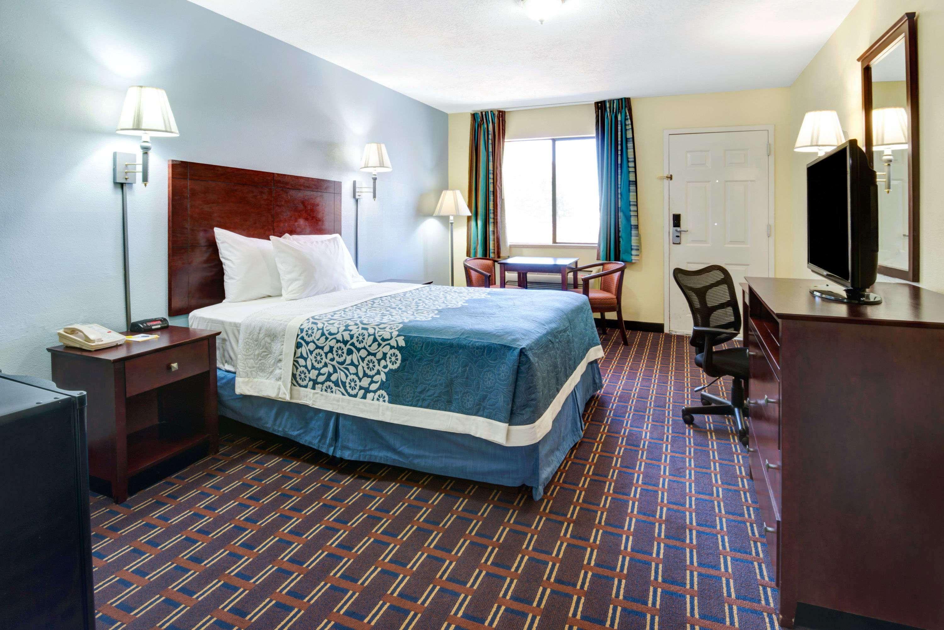 Hotel Days By Wyndham West Albuquerque