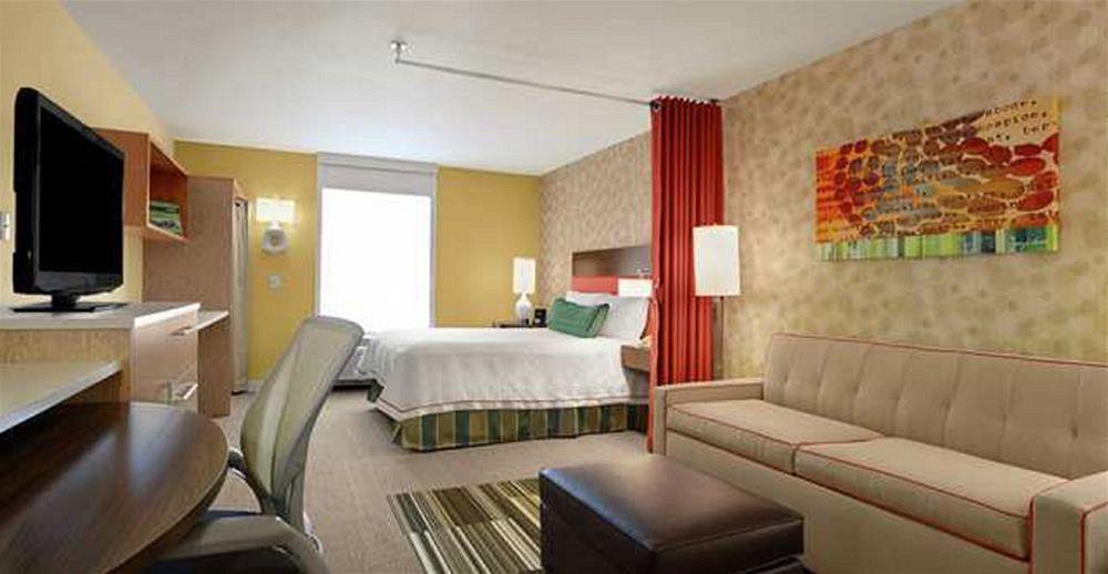 Hotel Home2 By Hilton Downtown/university 3*