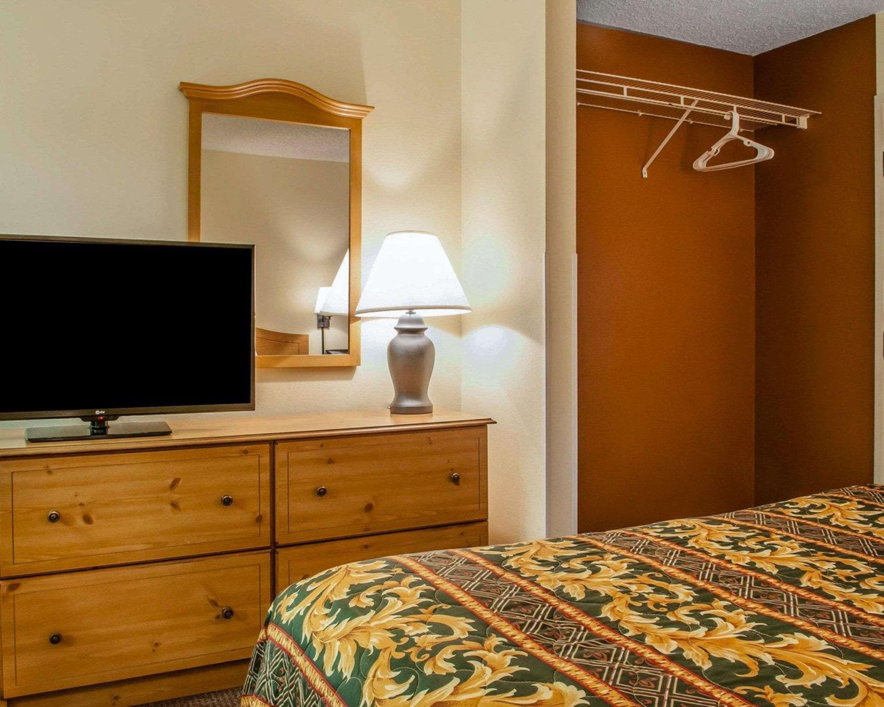 Suburban Midtown - Hotel