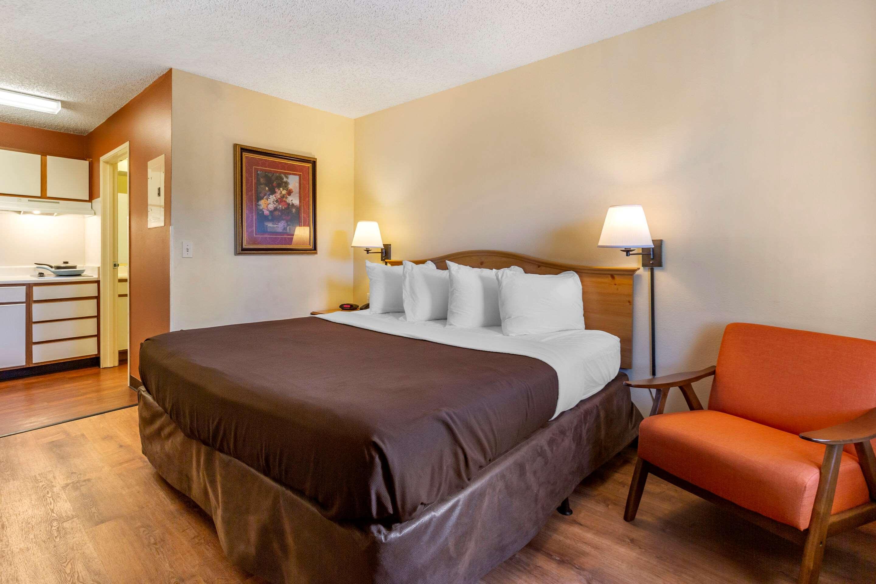 Hotel Suburban Midtown -
