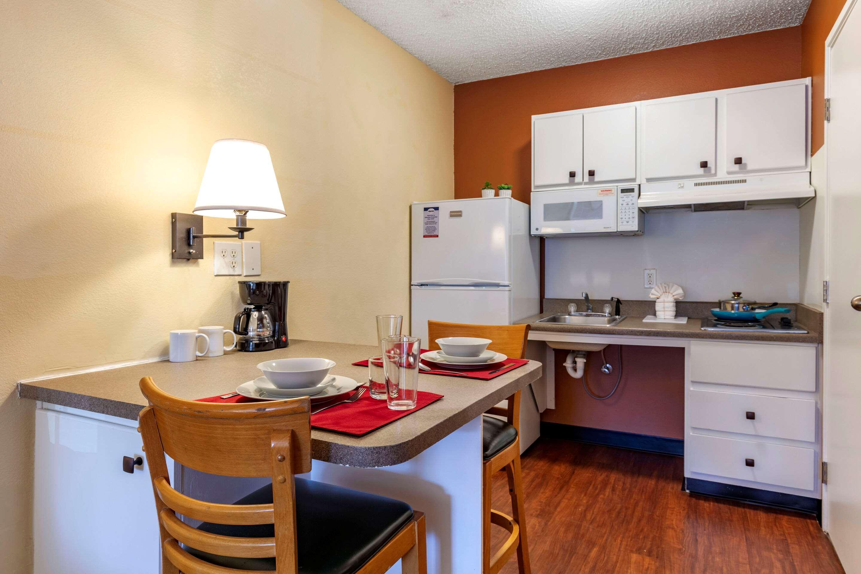 Hotel Suburban Midtown - 2*
