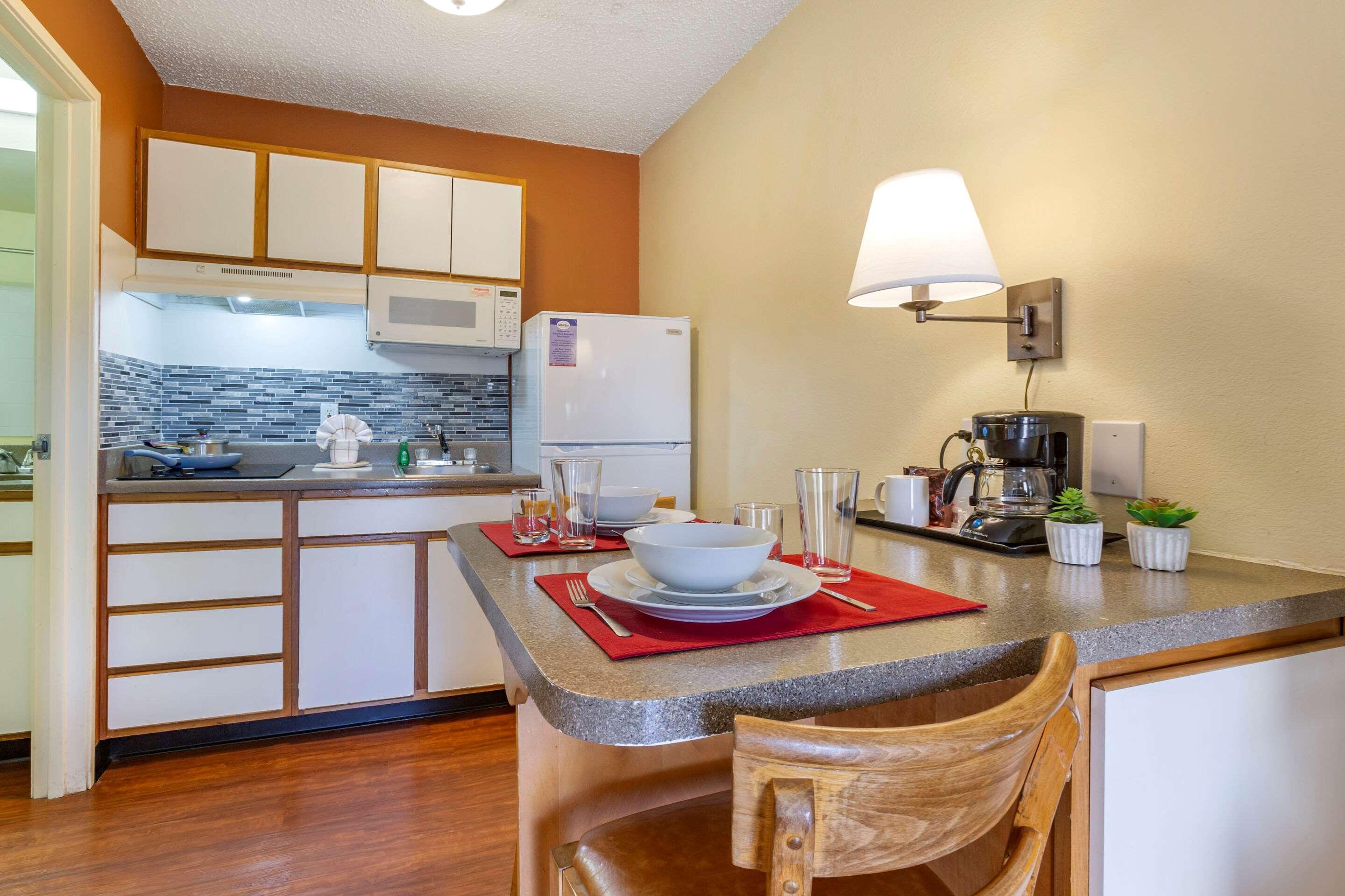Suburban Midtown - 2* Albuquerque