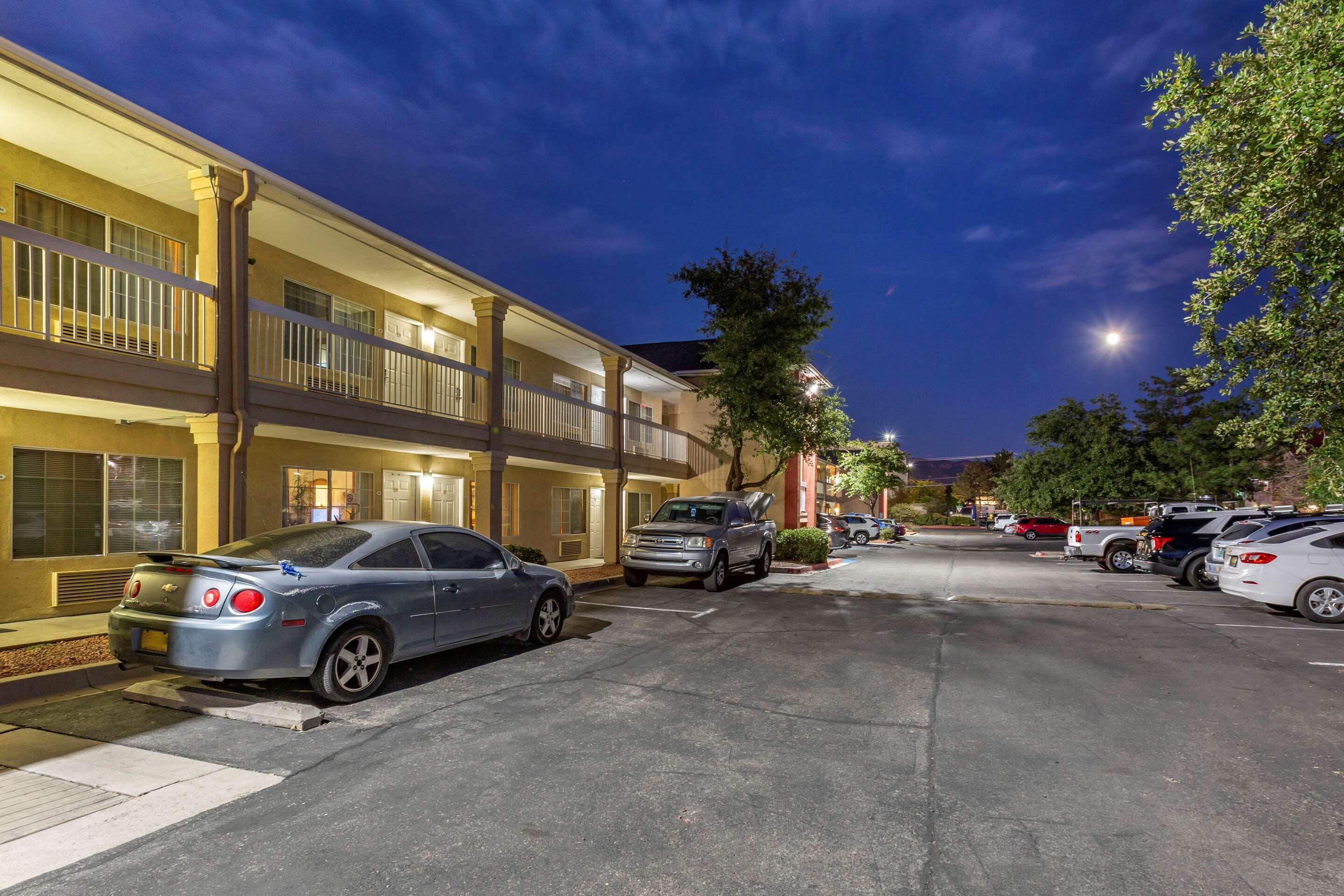 Suburban Midtown - Hotel Albuquerque