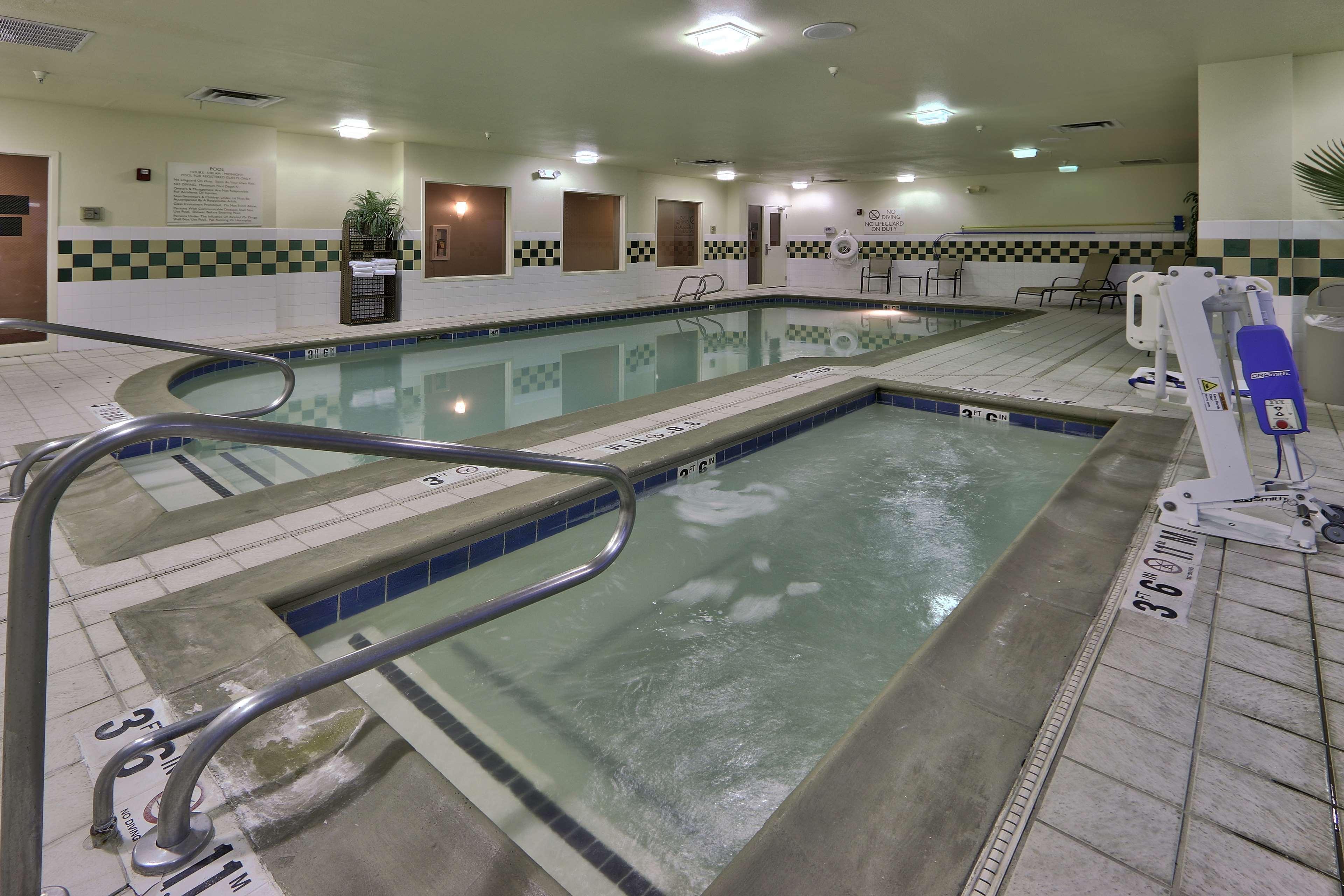Hotel Hilton Garden Airport