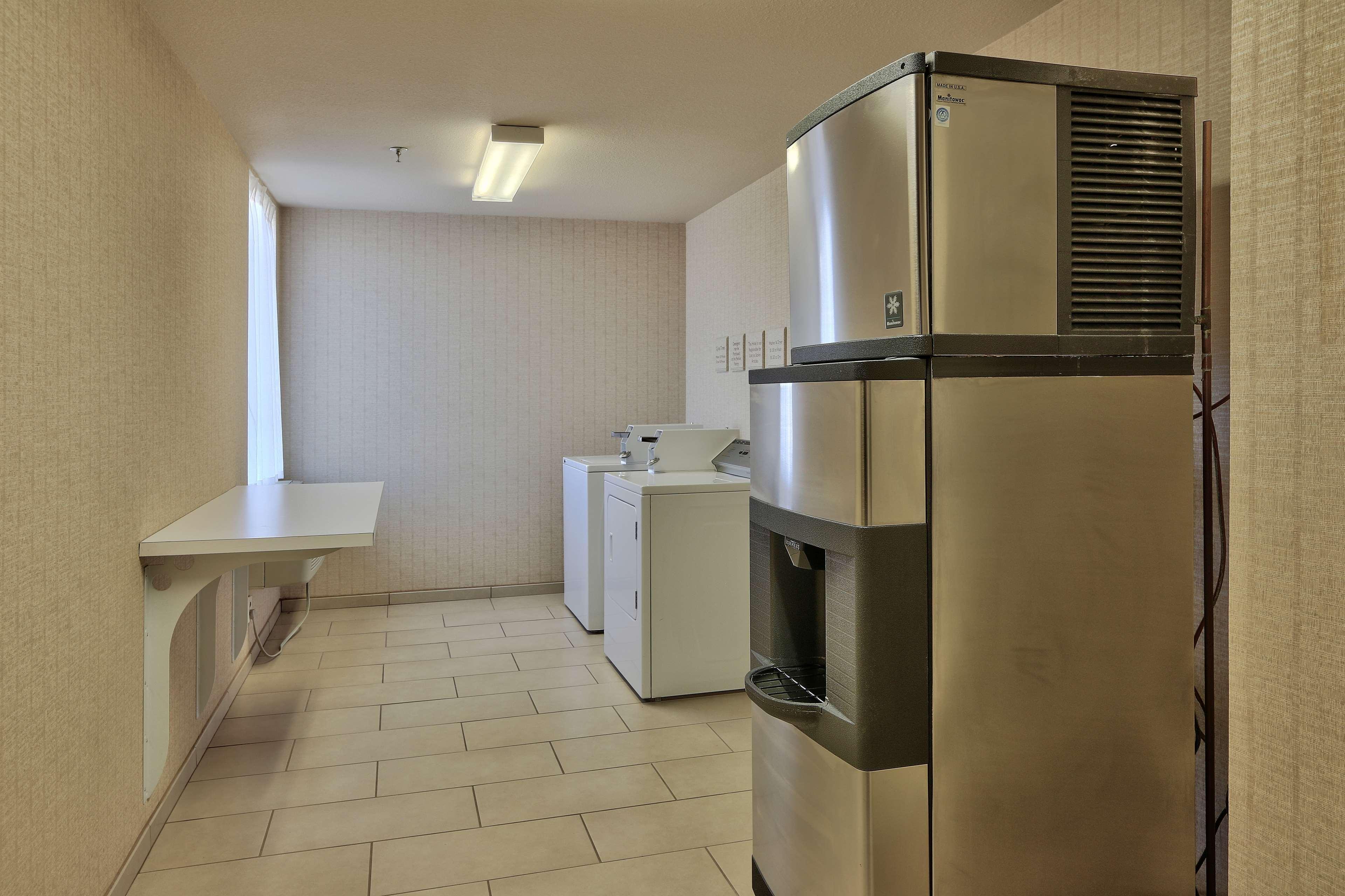 Hotel Hilton Garden Airport 3*